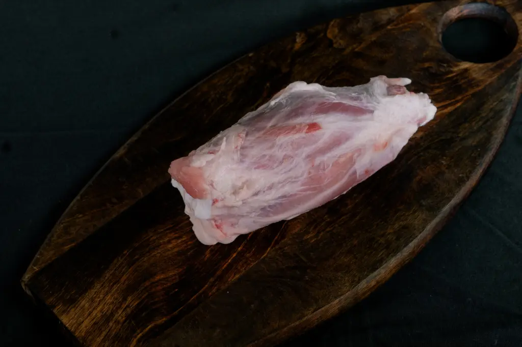 Varkenshiel / hips 1 kg - RAUWR