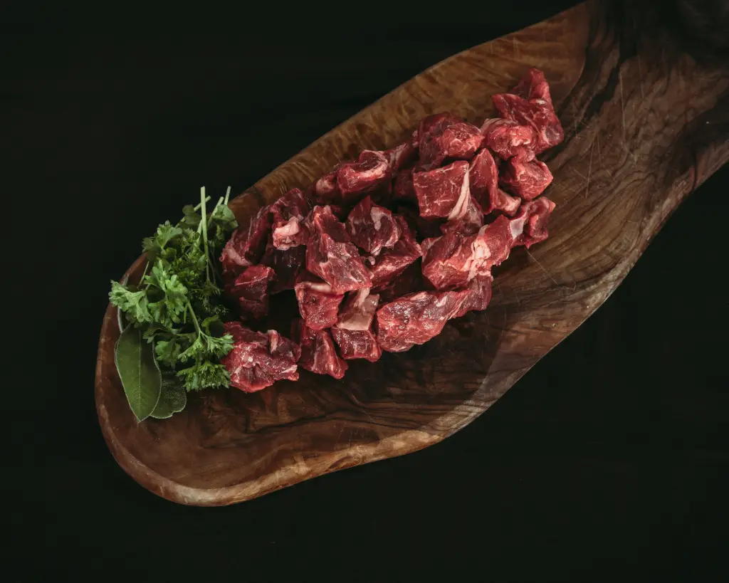 Hachee 500 gr - RAUWR Grasgevoerd Rundvlees