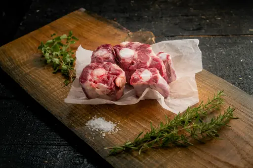 Ossenstaart 500 gr - RAUWR Grasgevoerd Rundvlees